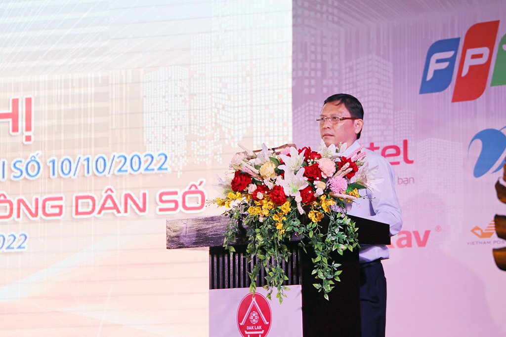 Phó Chủ tịch Thường trực UBND tỉnh, Trưởng Ban Chỉ đạo CĐS tỉnh Nguyễn Tuấn Hà phát biểu tại hội nghị